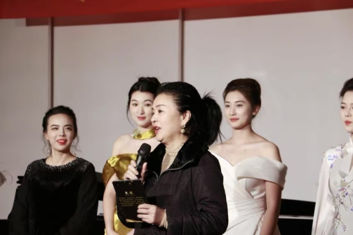 07d4f34af02ff3f33b23c49895f8b41